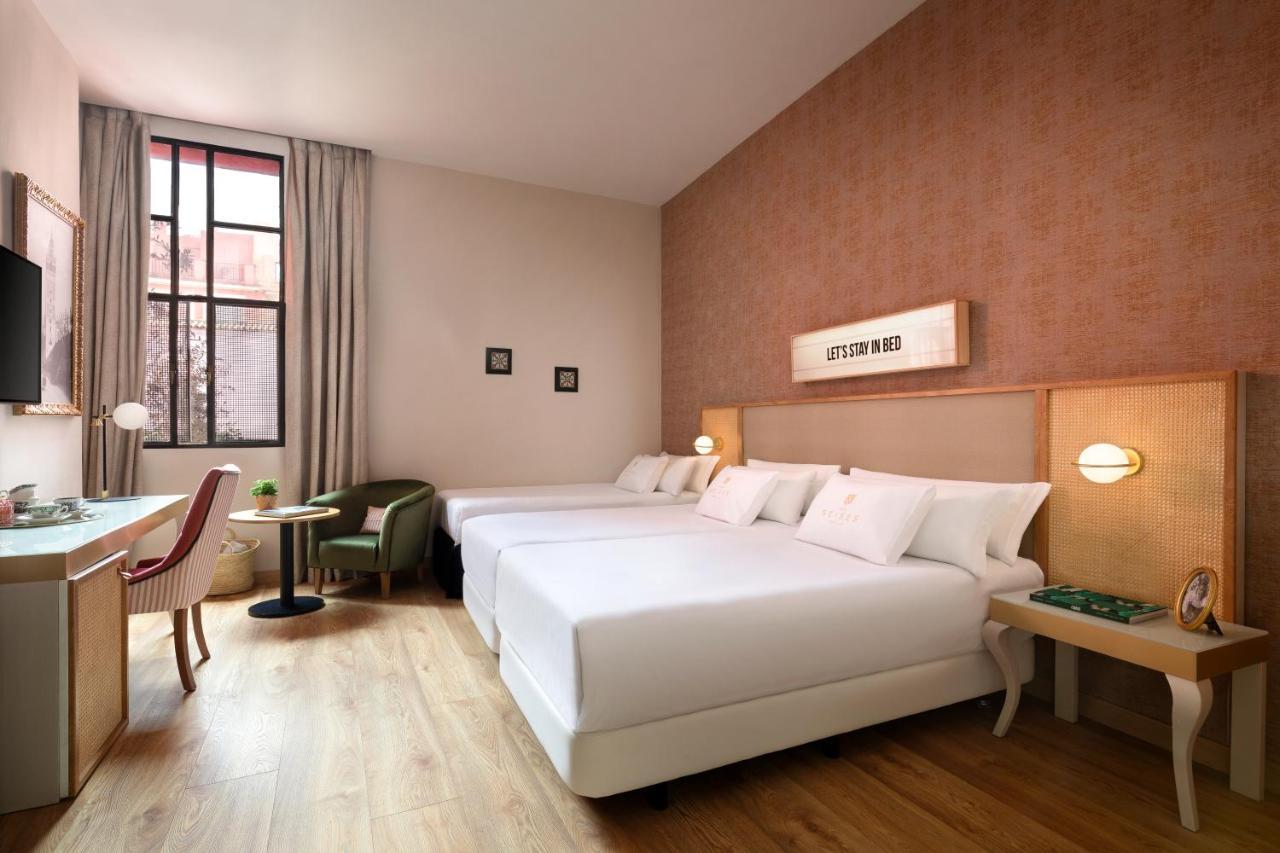 Twin Room Sherry